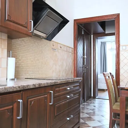 Six - Monte Cassino By Oneapartments