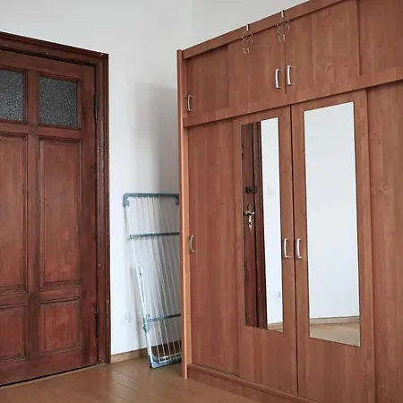 Апартаменти Six - 3 Bedroom Near Monte Cassino By Oneapartments
