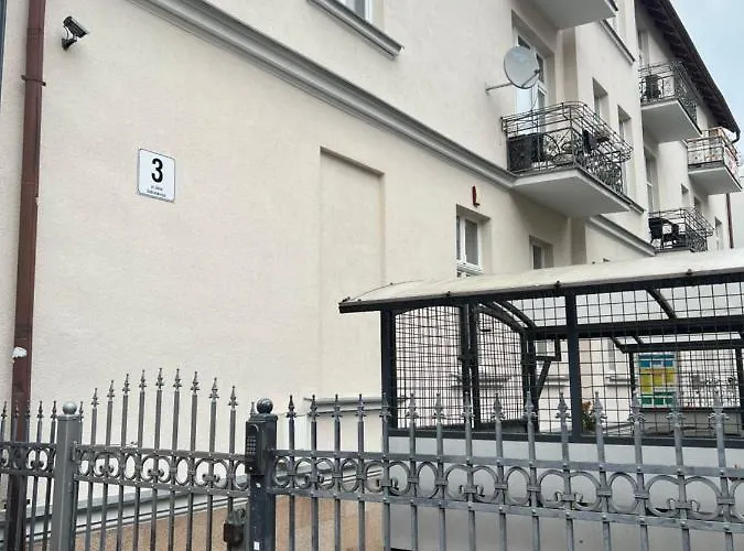 Six - Monte Cassino By Oneapartments Zoppot