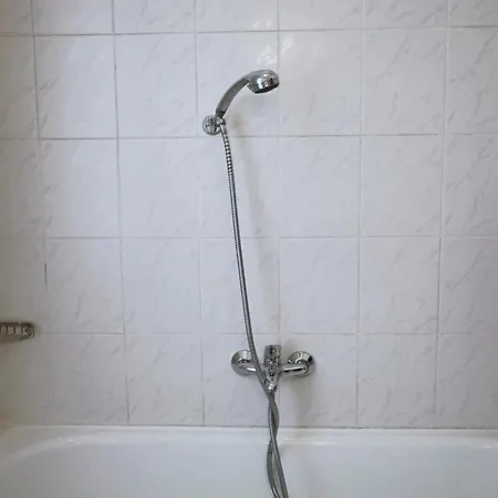 Six - 3 Bedroom Near Monte Cassino By Oneapartments Apartament *